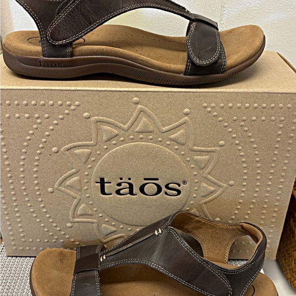 Taos Footwear Dark Brown Leather Sandals - Picture 8 of 13